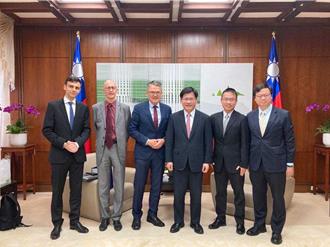 接見德國國會議員  林佳龍籲團結因應中共混合戰