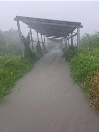 凯米颱风豪雨狂炸高雄 山区雨量直逼莫拉克
