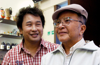 老父辭世「躉繳600萬保費」都給他　男星揭內幕：人生真好