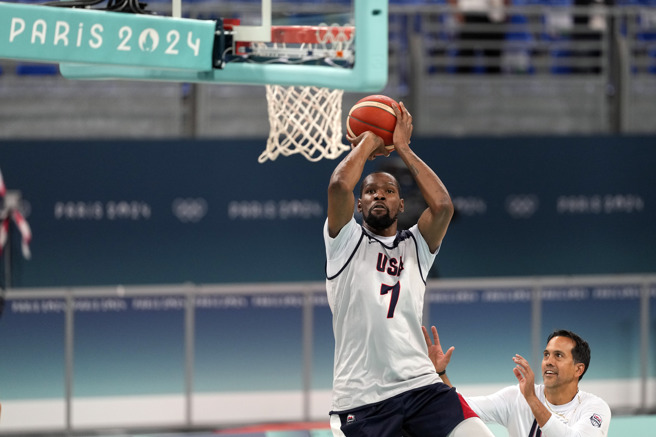 杜蘭特回歸美國隊，關注是否在小組賽亮相。（圖／美聯社）