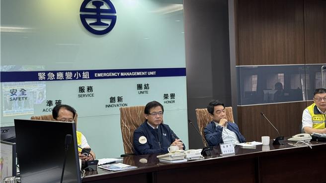 凱米颱風強襲，台鐵共有5處路段受損嚴重，交通部長李孟諺指示，確保安全後才能通車。（台鐵公司提供／蔡明亘台北傳真）