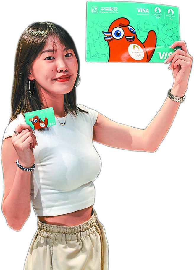中华邮政奥运主题Visa金融卡推出后受到年轻人喜爱，尤其今年奥运新增街舞比赛项目，受到热爱街舞的年轻学子喜爱。图／中华邮政提供