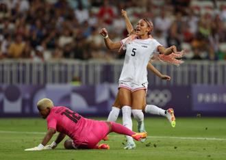 巴黎奧運》小蟲之女崔妮蒂先馳得點 美國女足旗開得勝