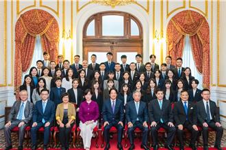 參加外交人員結訓典禮 賴清德：無論台灣或中華民國都是國家最響亮的名字