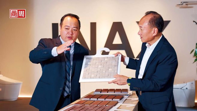 骊住集团台湾总经理郭家豪（图左）。(摄影者．骆裕隆)