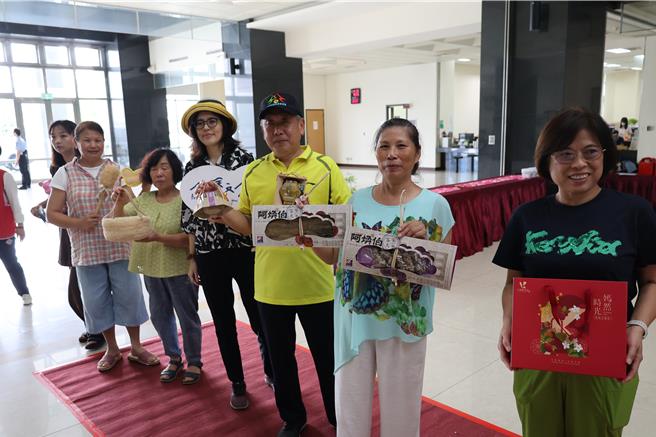 公館鄉公所推動「公館鄉台6線黃金線計畫」，結合社區營造團隊特色產業。（謝明俊攝）