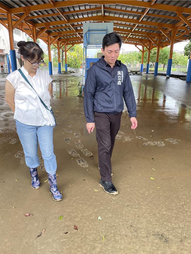 高雄各级学校受凯米颱风影响，初估约灾损388万，教育局承诺尽快协助各校完成灾后復原工作。（教育局提供／任义宇高雄传真）