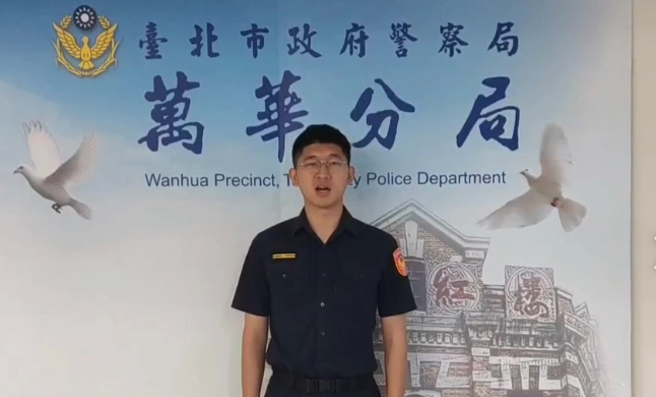 按摩馆藏春色，西门町派出所副所长陈彦桦说明案情。(万华分局提供)