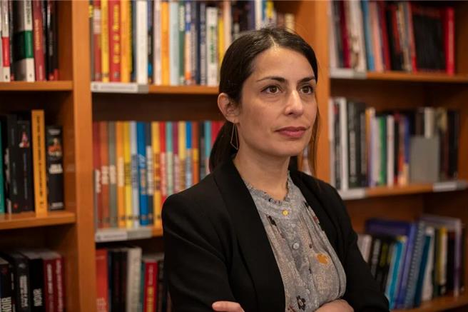 希莉亞里科克拉維利諾被《綜藝報》評為西班牙最受矚目的新銳女導演之一。（佳映娛樂提供）