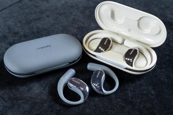 Xiaomi 开放式耳机为小米旗下首款开放式耳机，耳面採用人体工学设计，能够贴合耳部线条曲线。（Xiaomi提供）