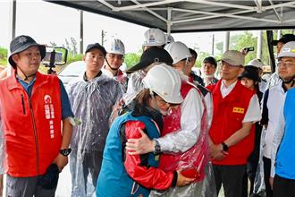 土石流威脅、秀林鄉長哽咽 卓榮泰：虧欠花蓮鄉親安全回家的路