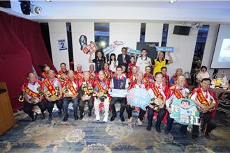 林口模範父親變身「金牌拳擊手」 19位勇士獲頒冠軍腰帶