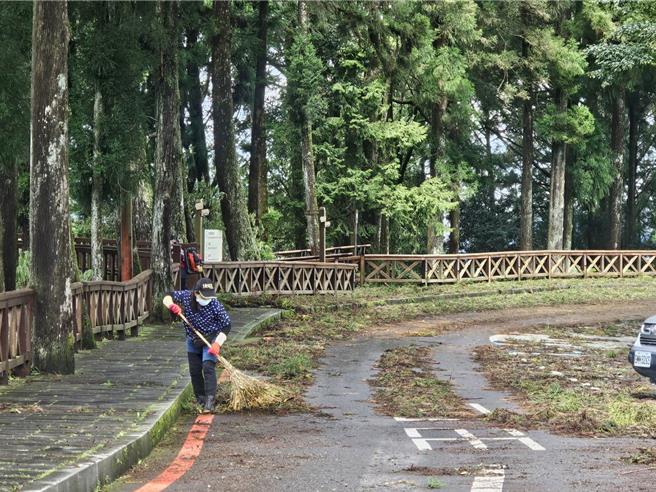 阿里山森林遊樂區今、明天將完成園區全面巡查及整備，並配合阿里山台18線公路搶修後，恢復開園服務遊客。（林業署嘉義分署提供∕呂妍庭嘉義傳真）