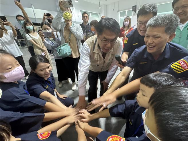 超萌小小警察又來了！南市警局辦體驗營嗨翻天(圖/記者曹婷婷攝)