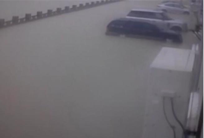 仁武地區災情。（民眾提供／洪浩軒高雄傳真）