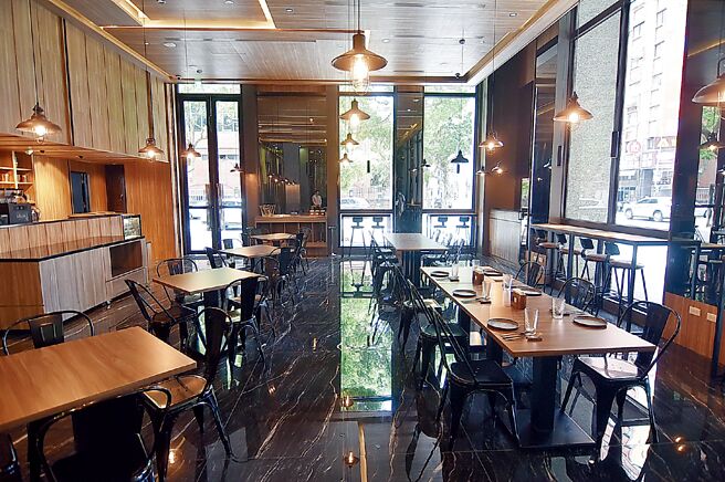 OOD by CHECK inn一樓規畫有〈RODEO〉餐酒館，主攻燒烤料理。圖／姚舜