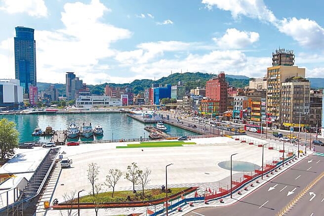 基隆雖腹地有限，低房價仍吸引台北客沿交通動線至基隆購屋。圖／有巢氏房屋基隆信義深溪加盟店提供