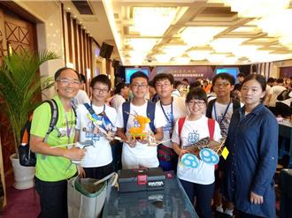 深耕教育界36年！苗縣公館國中主任劉傳鐘榮獲師鐸獎