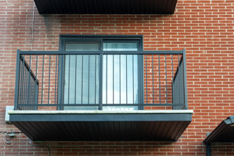 炫耀「大肌肌」出事了 男9樓墜地亡 女友全目睹