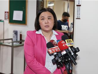 王義川當鄰居！陳玉珍嗨：不用擔心黃捷偷開門   要送「調查王膝之」大禮