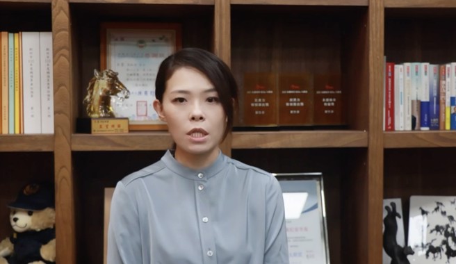 新竹市長高虹安涉嫌在立委任內詐領助理費，台北地院一審判決7年4月有期徒刑、褫奪公權4年，26日中午她以影片回應，表示將上訴，並退出民眾黨。（新竹市政府提供／王惠慧新竹傳真）