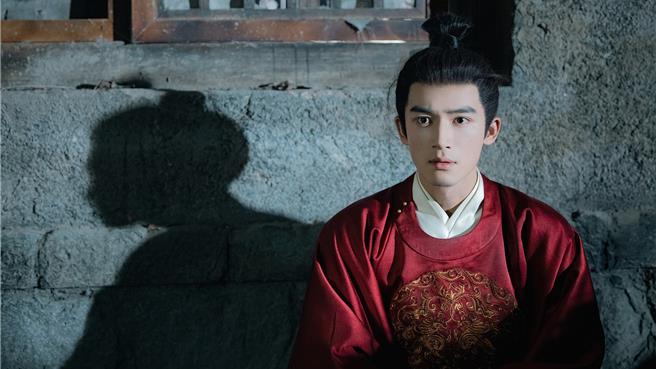 王星越《寧安如梦》饰演刚正不阿的男二「张遮」。（中天娱乐台提供）