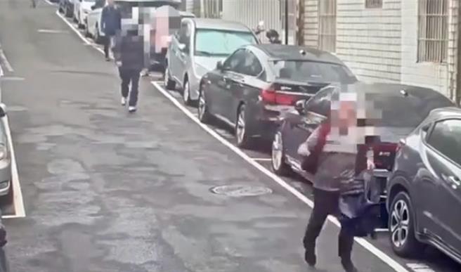 居住1楼的廖男不满2楼制造噪音持板手追击许男，士林地院依杀人未遂判处有期徒刑5年6月。（翻摄画面）