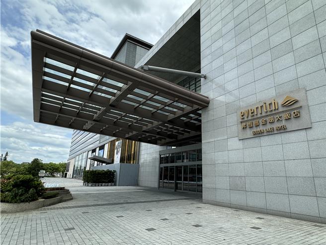 0214大陸漁船翻覆案，陸方家屬預計明日抵達金門，30日於金湖飯店協商、簽約。（于家麒攝）