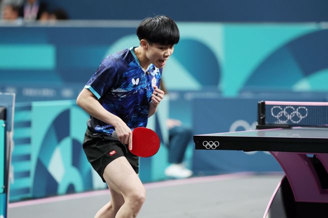 鄭怡靜直落四橫掃擊敗波蘭選手，順利搶下八強門票。（資料照）