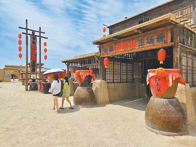 寧夏银川镇北堡西部影城一隅，电影「红高粱」拍摄处。图／黄欣