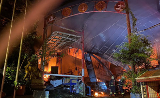 深夜火災突襲土城山區 宮廟全面燃燒