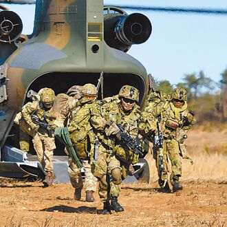 沖繩民眾反對 日美演習昨登場
