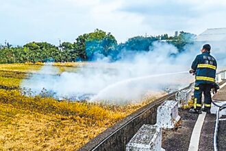 竹縣 維護空品 露天燒稻草最高罰10萬