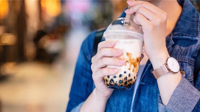 许多网友认为，珍珠奶茶是最能代表台湾味小吃。（示意图：shutterstock／达志）