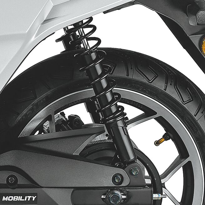 五段可調後避震。（陳大任攝）