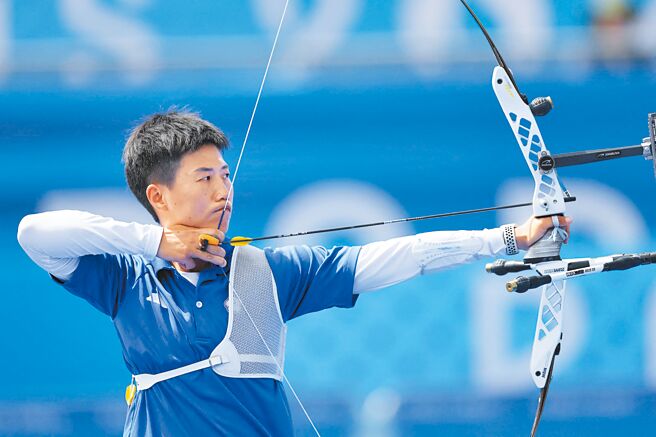 雷千瑩領軍的中華女子射箭隊28日遭韓國淘汰出局。（路透）