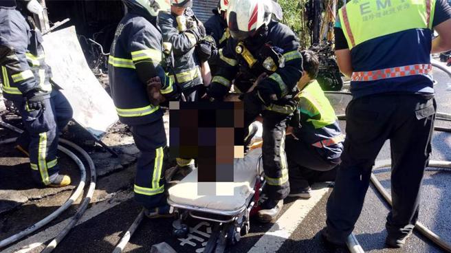 現場火勢猛烈，造成3死2傷慘劇。（民眾提供／葉靜美彰化傳真）