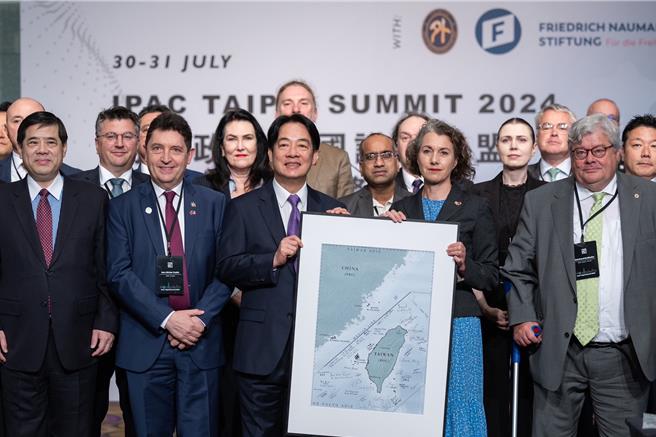 賴清德總統出席「對中政策跨國議會聯盟（IPAC）年會臺灣專題場次」(總統府提供)