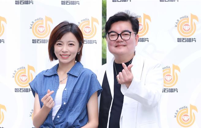 林宏铭30日举办记者会，好友王瞳到场支持。（磐石唱片提供）