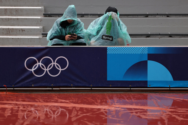 2024年7月27日，巴黎奥运网球男单第一轮 ，法国巴黎罗兰·加洛斯体育场 。（路透社）