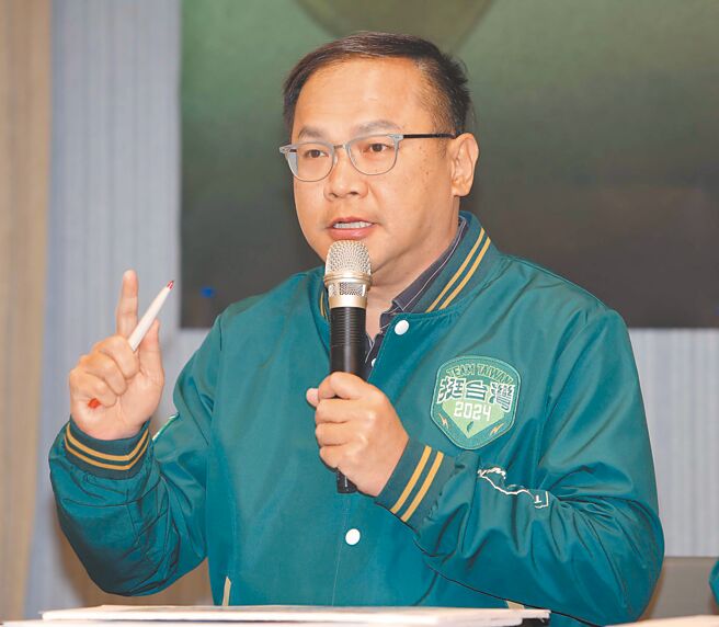 民进党政策会执行长王义川在政论节目口误，称高雄茂林强降雨1400毫米，等于14公尺，当然会淹水。（本报资料照片）