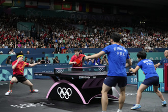 巴黎奧運》大陸桌球混雙奪金「61歲阿嬤」秘密陪練驚險勝北韓