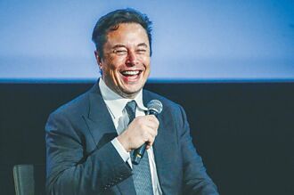 馬斯克挺川普 喊併社群平台