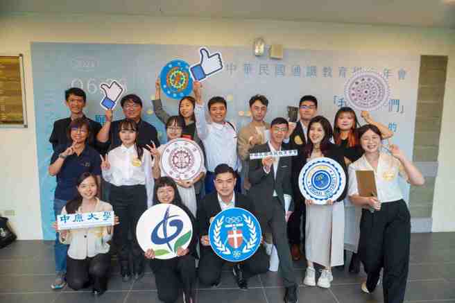 四校學生分別提出各自觀點，包含中原大學「如何重建同學上課心態」、逢甲大學「通識課程的獨特性」、東海大學「以人為本」、清華大學「如何自主學習」，共同傳達出今年主題「我們的通識教育」。(照片/東海大學提供)