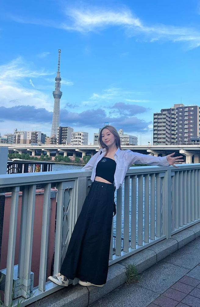 翁馨儀在東京的家可以遠眺晴空塔。（圖／翻攝自翁馨儀臉書）