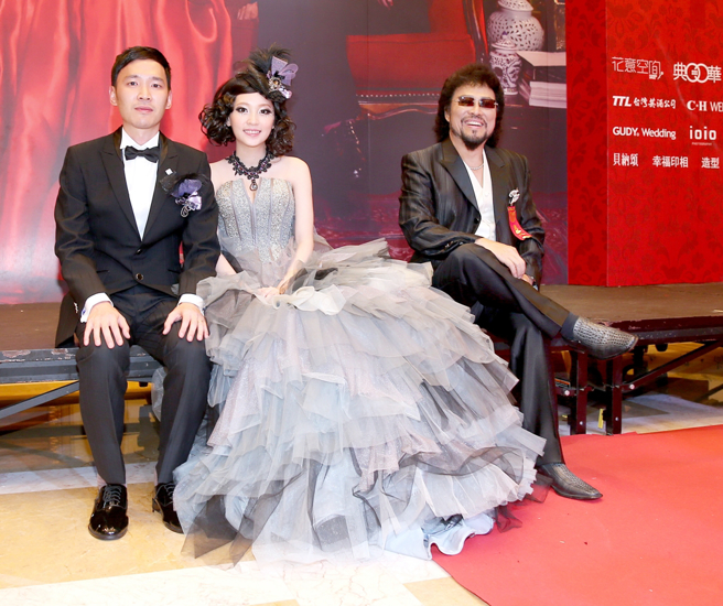 翁馨儀11年前與張菲兒子張少懷結婚。（圖／中時資料照）