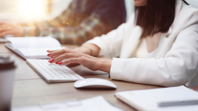 雙子座、天蠍座以及射手座8月中旬將在職場上遇到貴人相助。（示意圖：Shutterstock／達志）