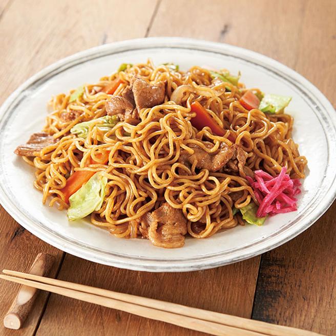 宏匯廣場北海道「札幌炒麵」日式燒麵，推薦價180元。（宏匯廣場提供）