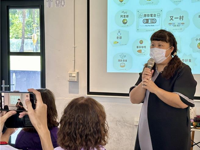又一村文创园区「村长」朱淑慧说，颱风又重击观光，到文创仅剩1成的人。（王志伟摄）