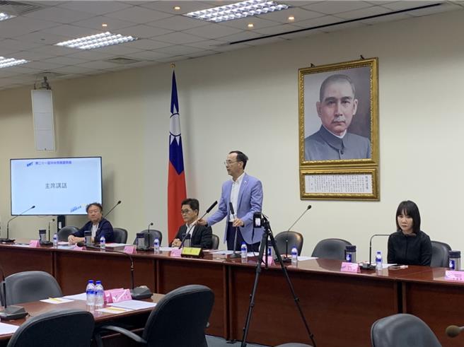 國民黨主席朱立倫今在中常會上發表談話。（張薷攝）